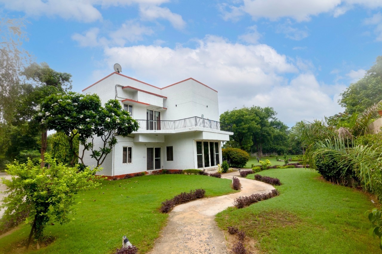 rose-farm-chattarpur-delhi-farmhouse